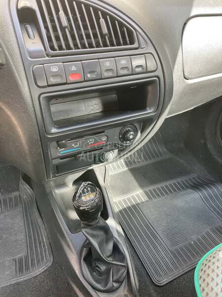 Citroen Saxo 