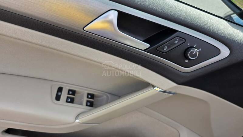 Volkswagen Golf 7 1.6 TDI Pano/Led/Dsg
