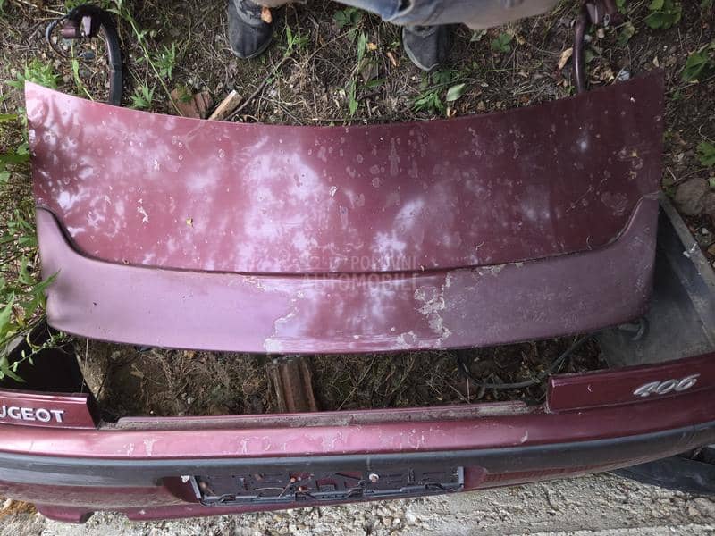 gepek vrata sa spojlerom