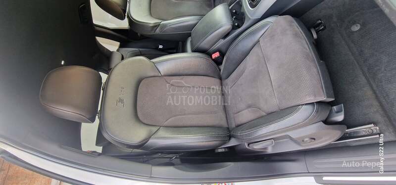 Audi Q5 2.0  S line