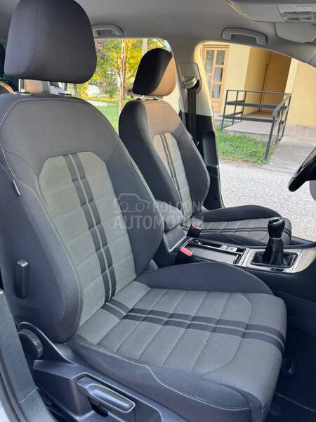 Volkswagen Golf 7 1.6TDI/XENON/LED/