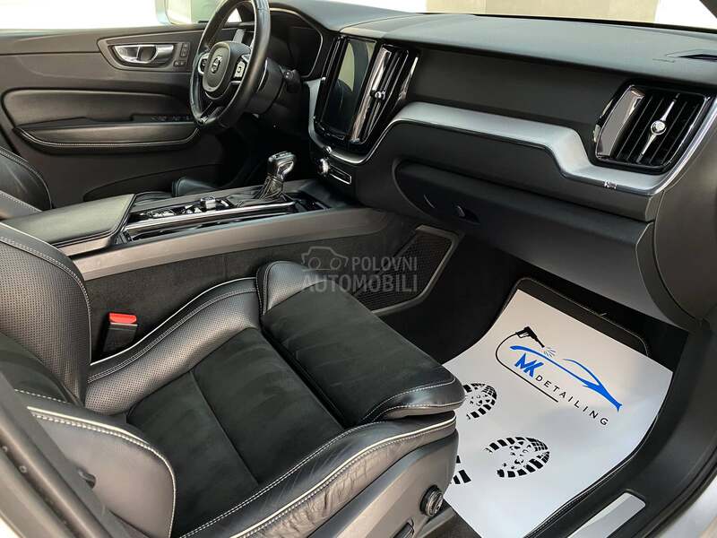 Volvo XC60 R Design
