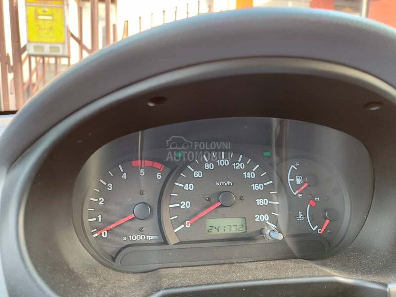Hyundai Accent 