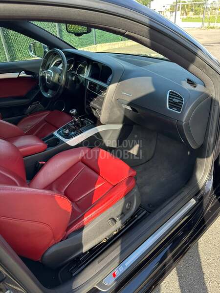 Audi S5 4.2 V8