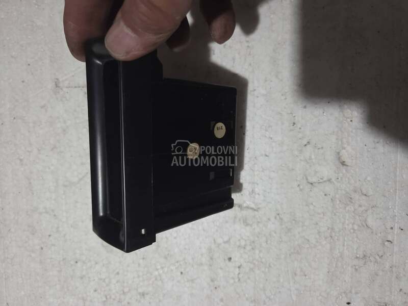 prekidaci releji sat