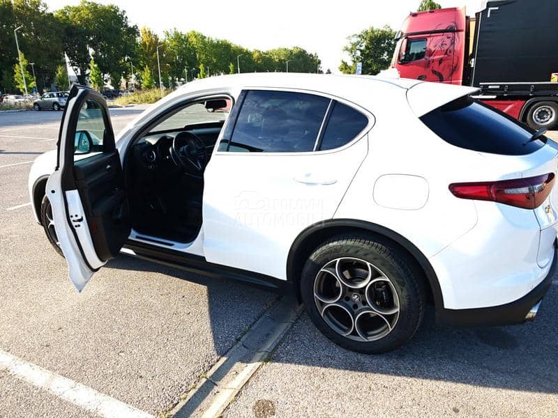 Alfa Romeo Stelvio 2.0 Turbo Q4 Super