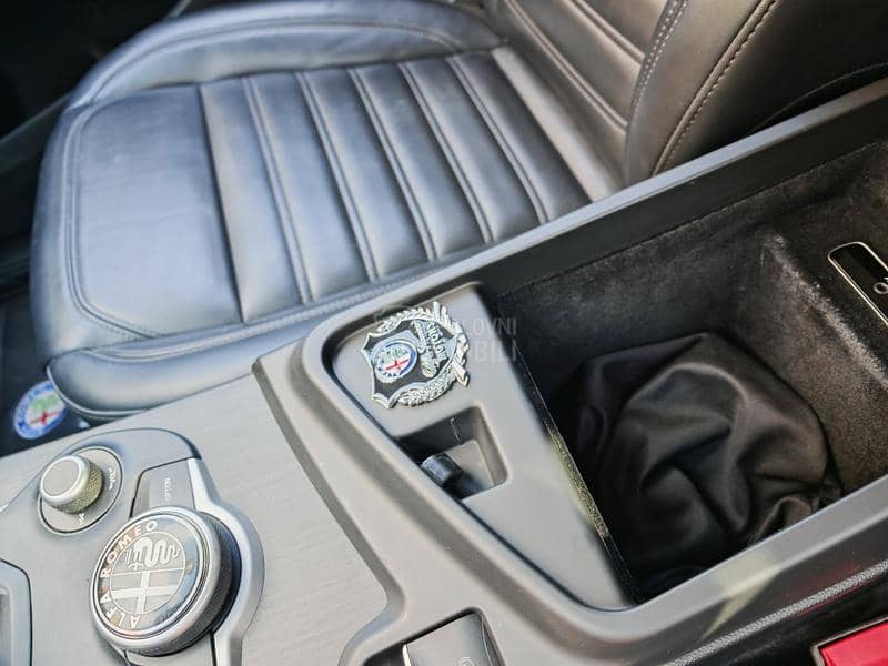 Alfa Romeo Stelvio 2.0 Turbo Q4 Super