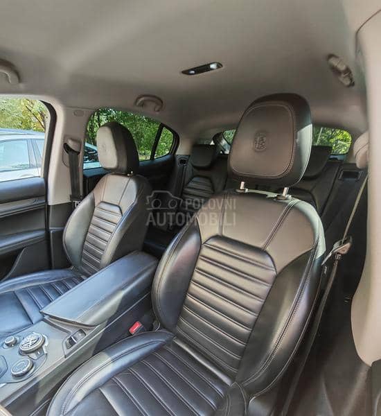 Alfa Romeo Stelvio 2.0 Turbo Q4 Super