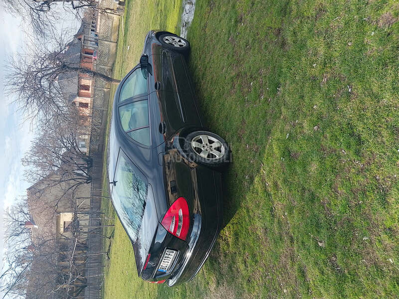 Mercedes Benz E 124 cdi