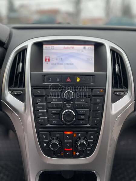 Opel Astra J 1.7 cdti COSMO