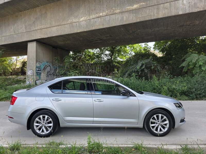 Škoda Octavia 1.5 TSI STYLE