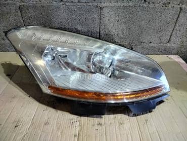 Far desni za Citroen C4 Picasso od 2006. do 2013. god.