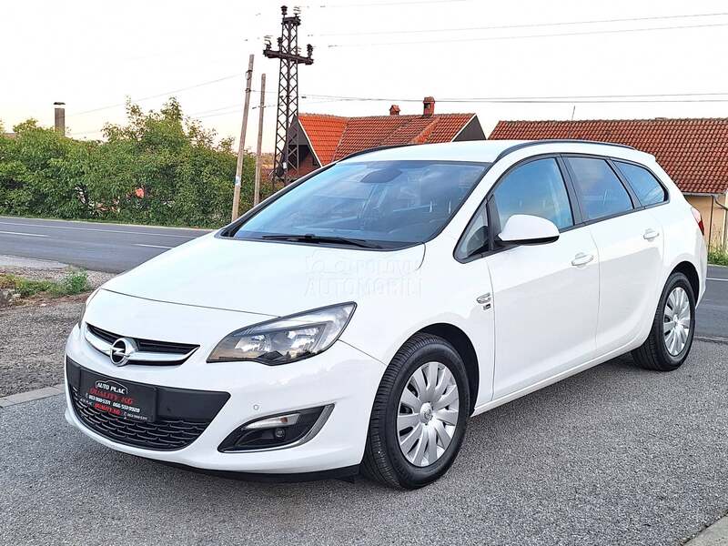 Opel Astra J 