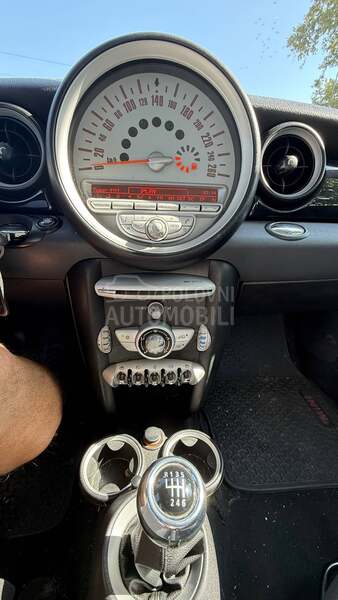 MINI Cooper R56