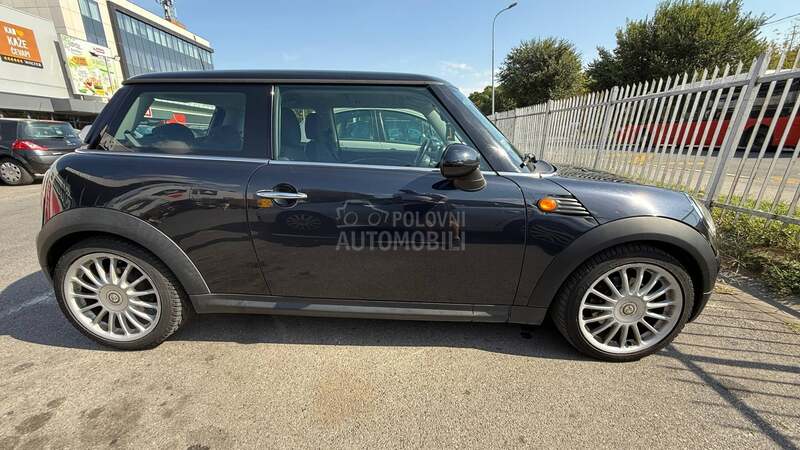 MINI Cooper R56