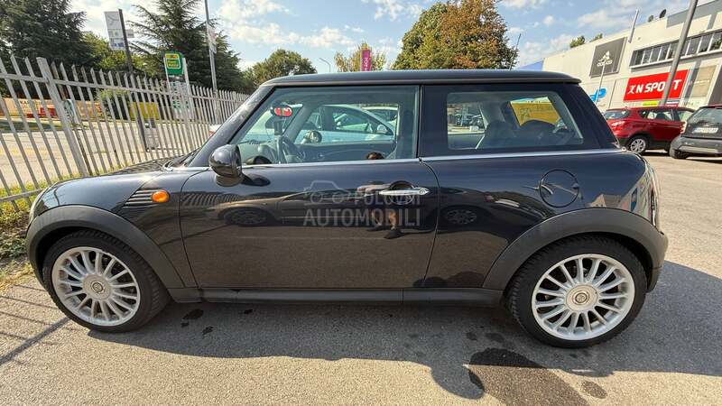 MINI Cooper R56