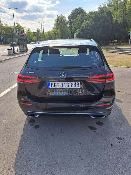 Mercedes Benz B 180 