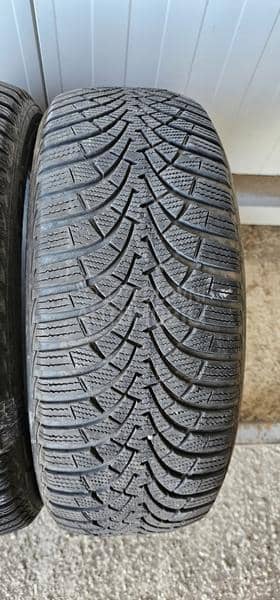 Goodyear 205/55 R16 Zimska