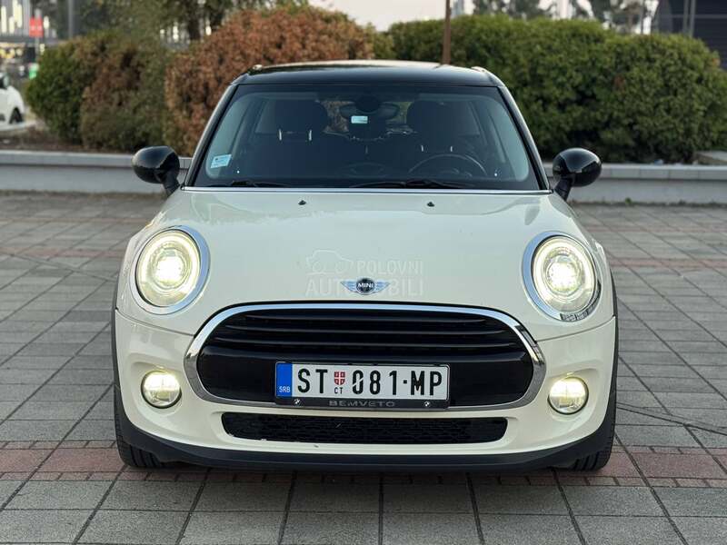 MINI Cooper 