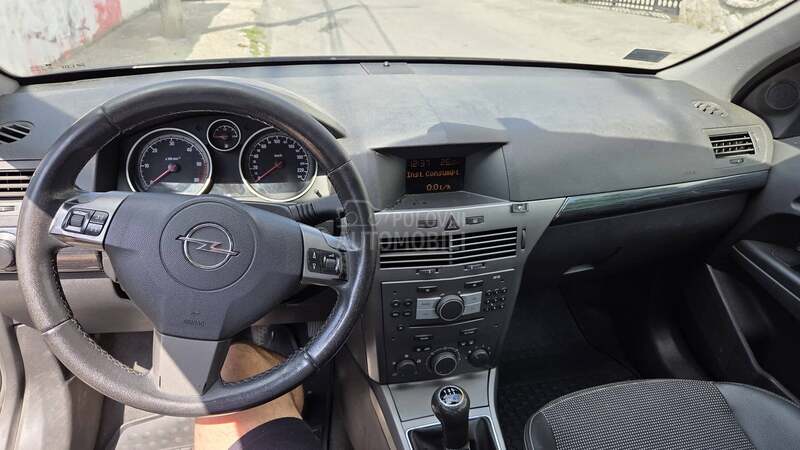 Opel Astra H 1.7cdti
