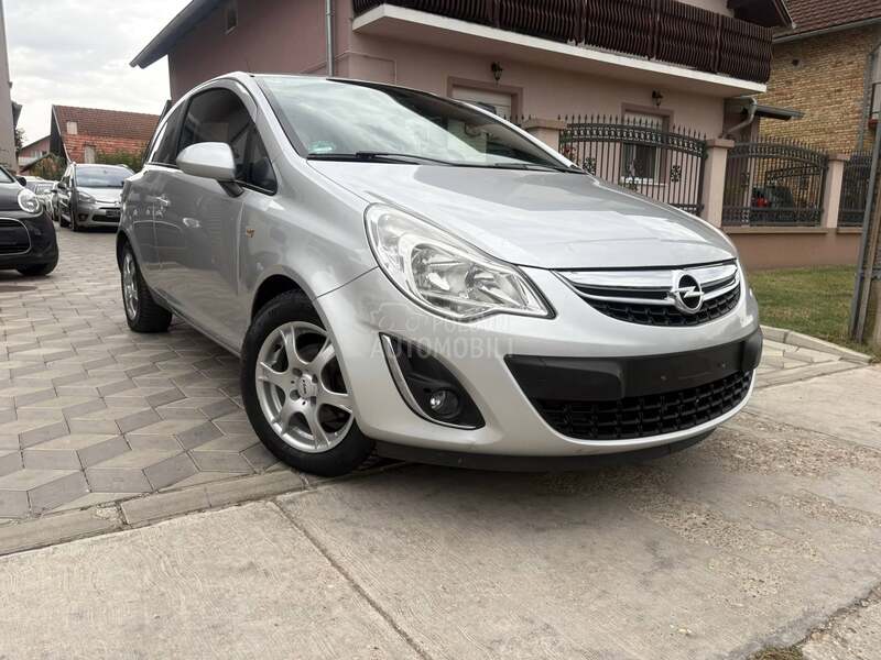 Opel Corsa D 1.4 ben /T O P/