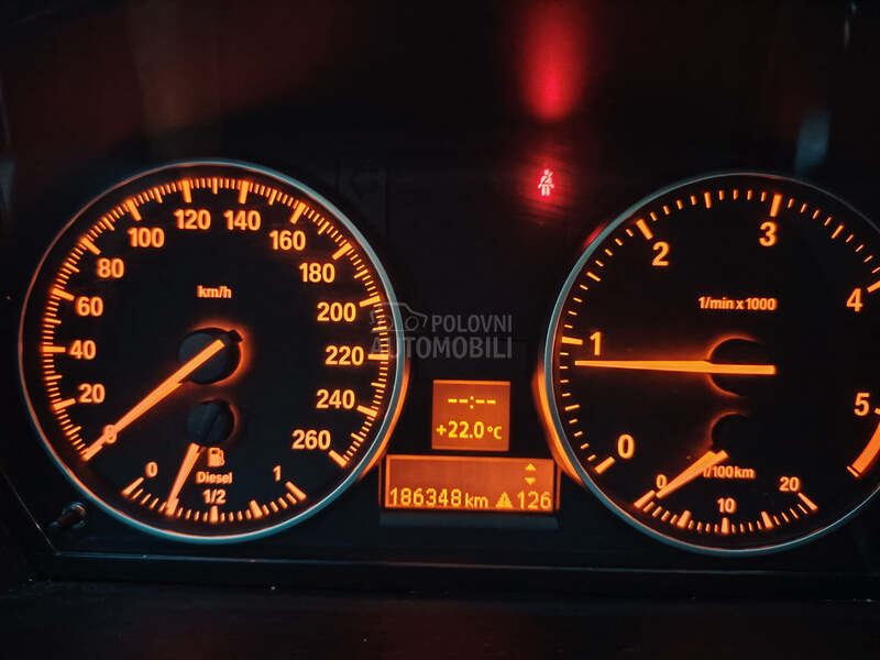 BMW 318 
