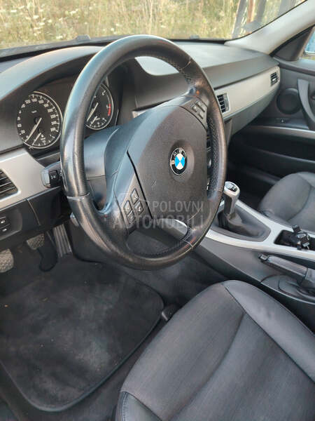 BMW 318 