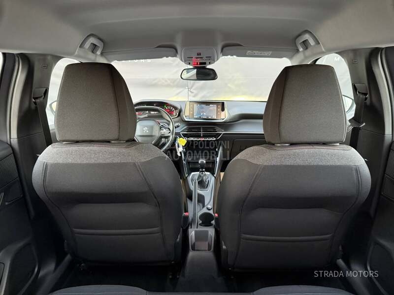 Peugeot 2008 1.2 PT NAVY Opiis
