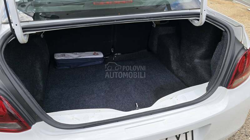 Peugeot 301 1.5hdi 100
