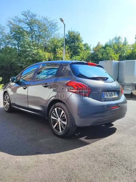 Peugeot 208 1.2 e-VTi Active
