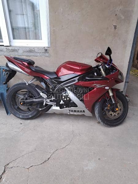 Yamaha R1