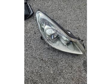 desni far za Opel Corsa D od 2003. do 2008. god.