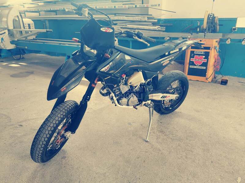Husqvarna te449
