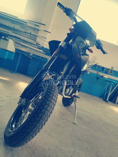 Husqvarna te449