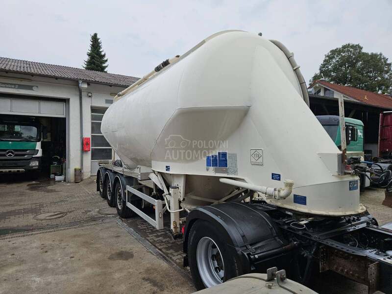 Feldbinder Cisterna cementa i kamion