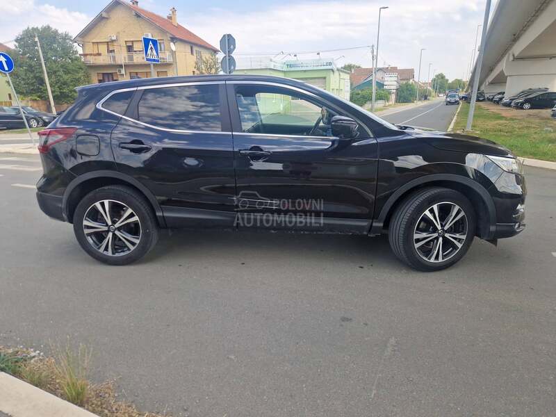 Nissan Qashqai 1.3 TEKNA