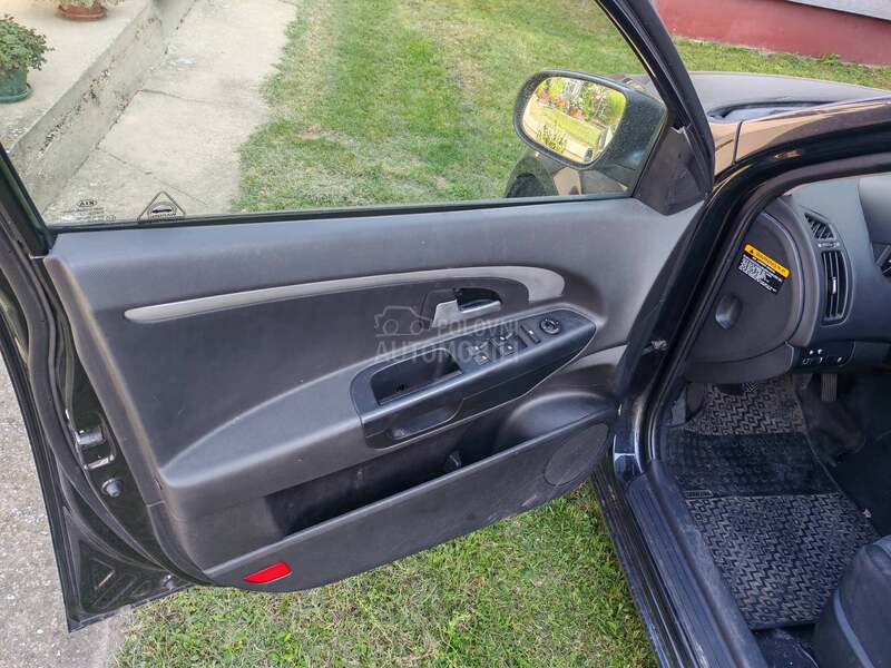 Kia cee`d sw BIFUEL