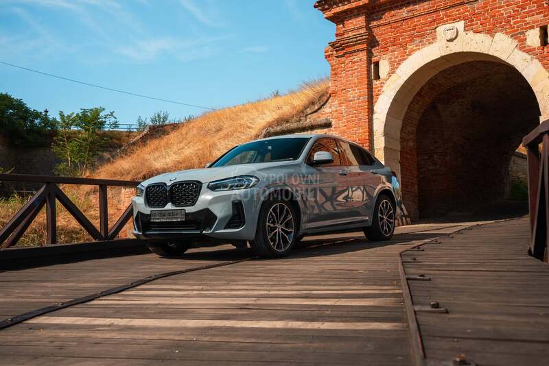 BMW X4 R E Z E R V I S A N