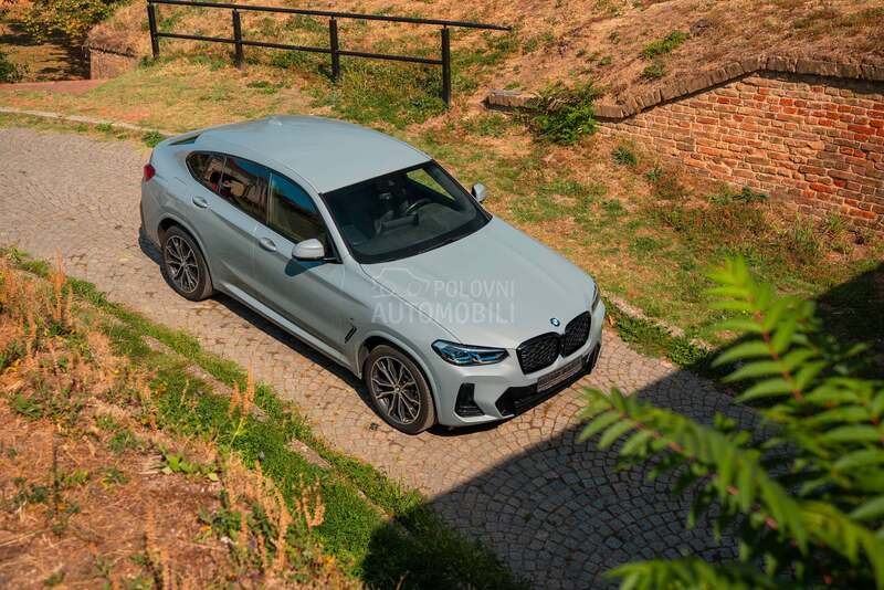 BMW X4 R E Z E R V I S A N