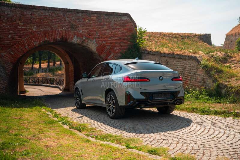 BMW X4 R E Z E R V I S A N