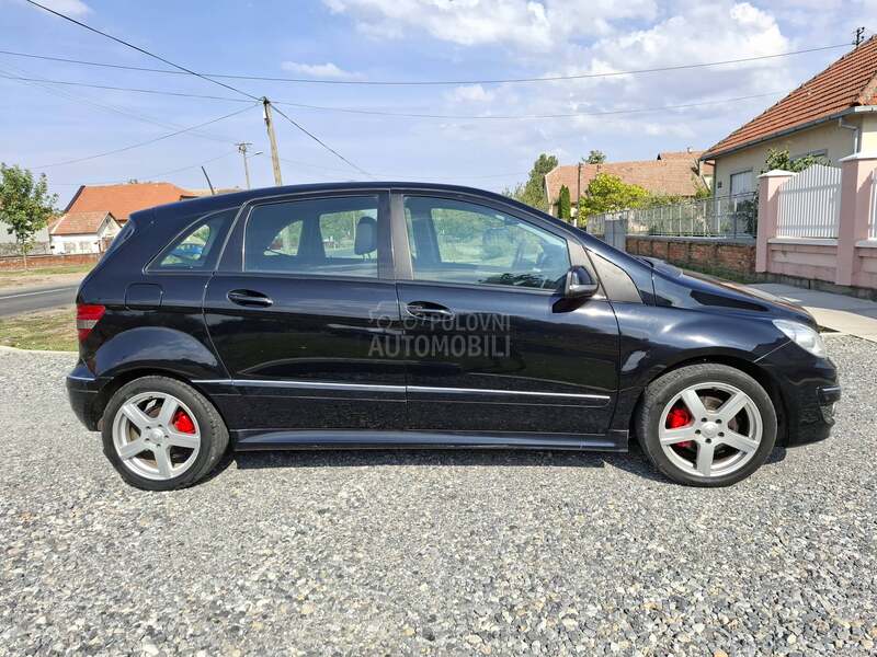 Mercedes Benz B 180 
