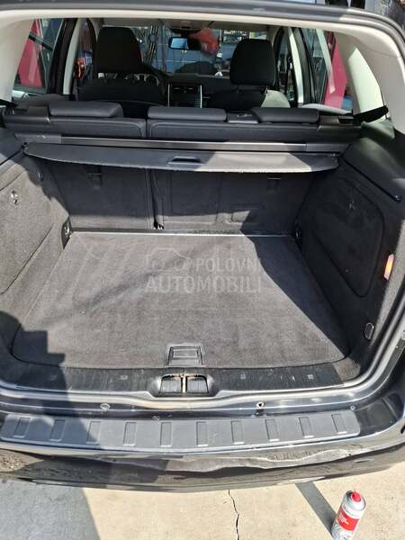 Mercedes Benz B 180 