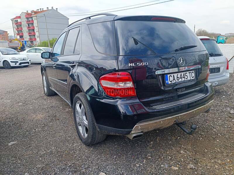 Mercedes Benz ML 500 