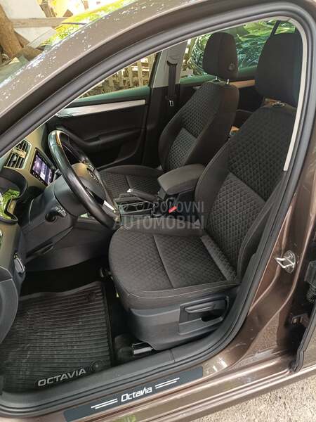 Škoda Octavia bisniss plus dsg