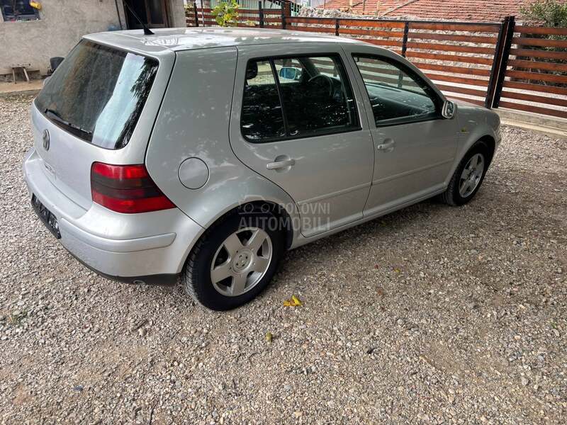Volkswagen Golf 4 2.0 i