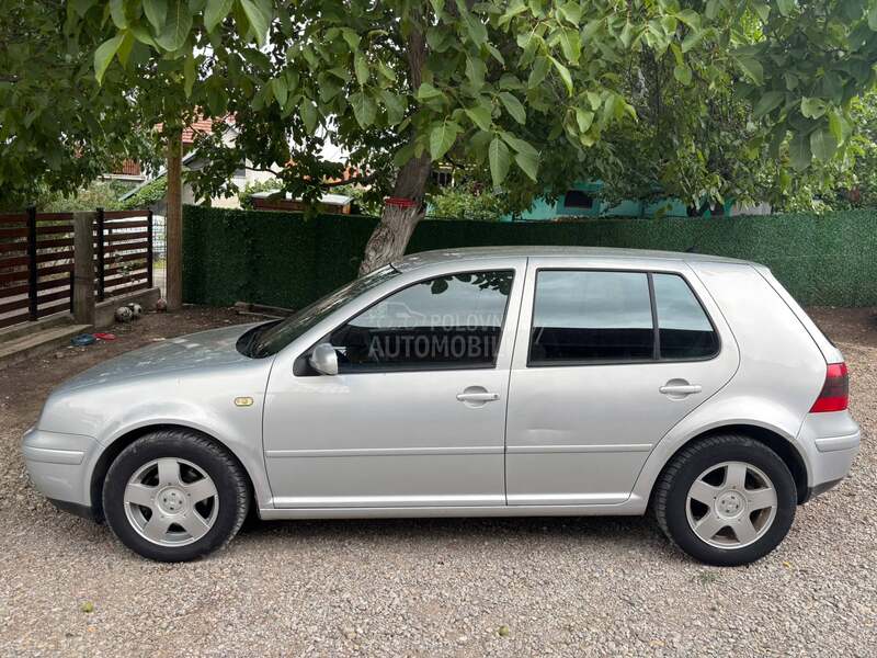 Volkswagen Golf 4 2.0 i