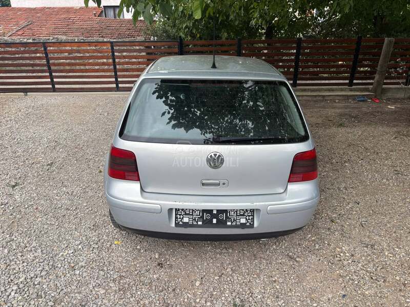 Volkswagen Golf 4 2.0 i