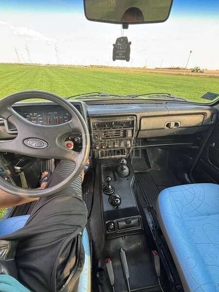 Lada Niva 