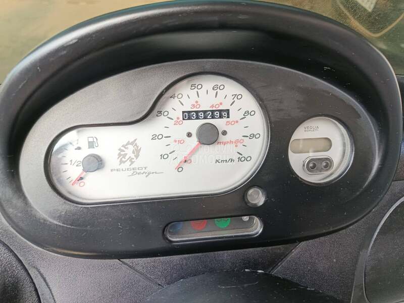 Peugeot Elyseo