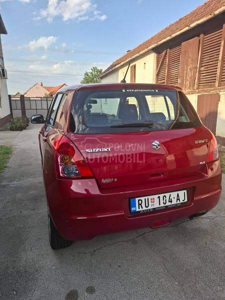 Suzuki Swift 